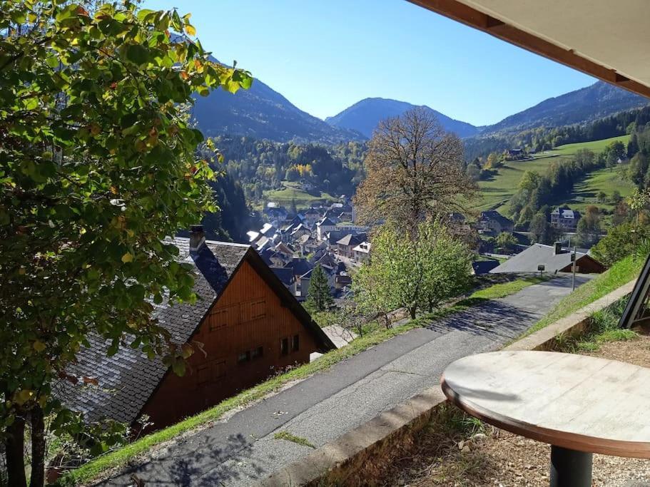 Le Charmant Somme - Vue Et Terrasse Privative Saint-Pierre-d'Entremont  المظهر الخارجي الصورة